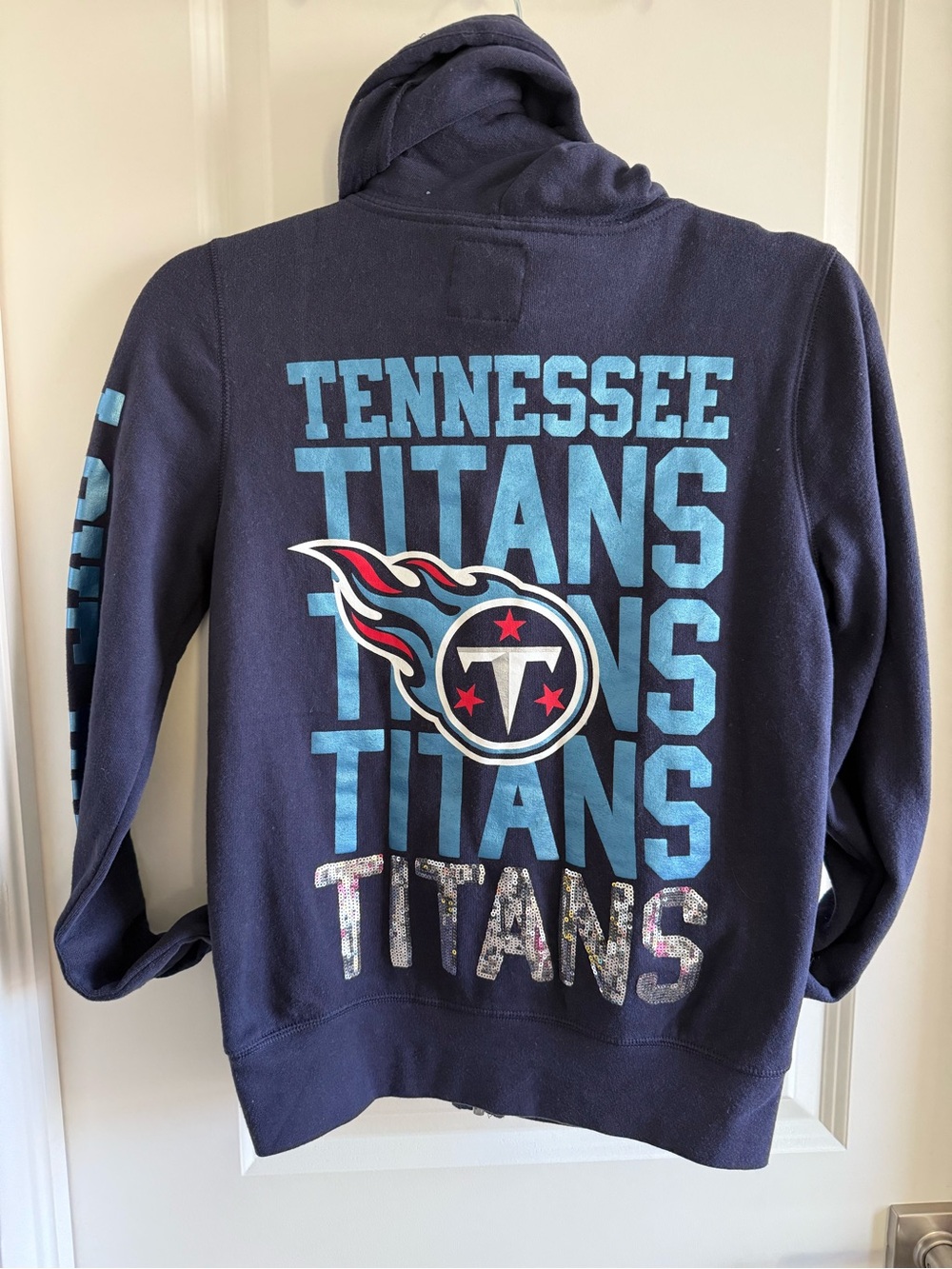 RARE Victoria’s Secret Pink x NFL x 5th & Ocean Bling Tennessee Titans Hoodie